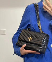 Tory Burch Kira黑金小号链条包,很适合冬天