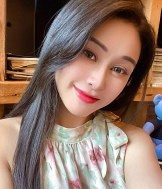 96年160CM妹子征婚,从事金融行业