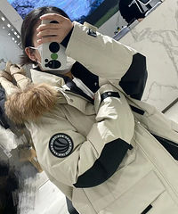 ��˾������ǧ��ͬ����ȥ���ˣ�����ɫ�����Ǵ�Ҷ��Ƶ�