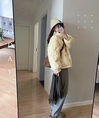 好乖哦!小个子必冲的奶黄包短款羽绒服,版型很好哦