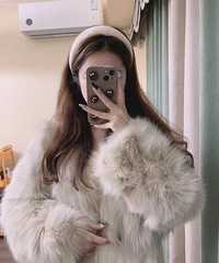 买了人生中第一件皮草,短款适合小个子,这样搭配显高显腿长