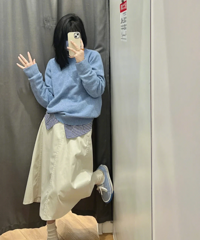 又是一条优衣库新款神裙!搭了件baby蓝的毛衣,活泼又温柔