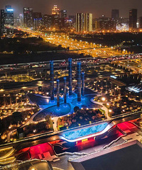 ���ĳ��к��ĵط��ķ�����ǰ;�������ζ����а����ˣ�