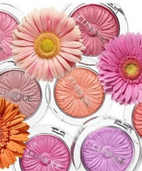 ٻ��С���������ĸ���ɫ���ճ�����