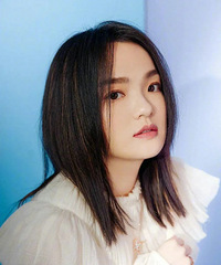 徐佳莹在社交平台上发文二胎产女,儿女双全了!