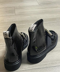 Rv钻扣短靴到了,好想立刻穿出去浪
