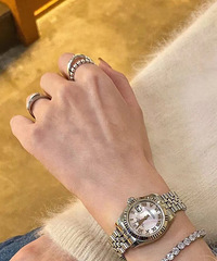 精致女孩必备劳力士日志,给人感觉就是很高大上,喜欢