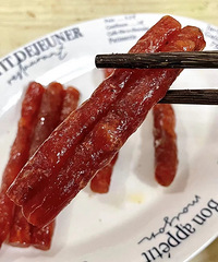 火锅店的甜口小腊肠!我终于找到了!滋滋冒油好香