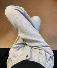 这条灰色直筒一整个爱住,很适合腰细胯宽的姐妹