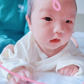 娃在月子中心长得真好