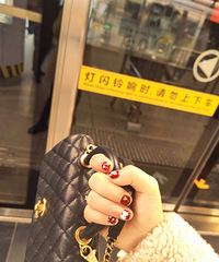 �������ף�������׵��ǲ��Ƕ��ر��Ӵ