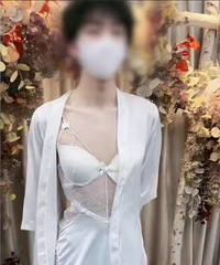 男模特直播间卖女性内衣被指擦边