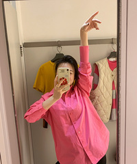 COS好多店上春装啦,衬衣颜色好正!特别抬肤色