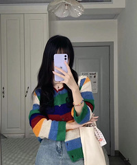 这件彩虹色毛衣好显瘦,都给我冲啊