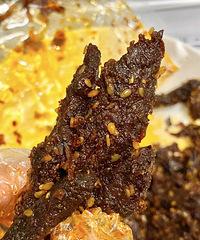 网购的椒麻牛肉吃着真的太过瘾啦!而且好有嚼劲