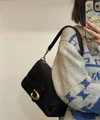 Coach soft tabby 黑金永远是经典,各种衣服都