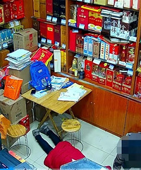 孩子摩擦一妈妈争执中猝死