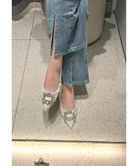 ����һ˫���ÿ��ĵ�Ь����ͷ���˲��������������Ϻ����ݣ�