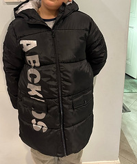 我给娃儿买了一件棉服你们猜好多钱,才53!