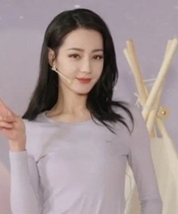 又传迪丽热巴怀孕了,是不是真的?