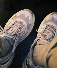 һ��ֿ����Ь�����Ӳ���ϵ�Ь������