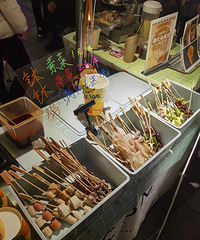 小熊夜市闹热但消费不低,花300+感觉还没吃饱