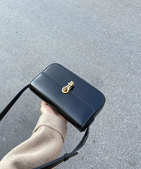 �����ҵ��ٴ����Ϳ���С�ڰ���Calineƽ��С����˭������