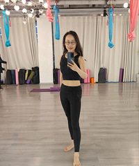 һ����ҲҪ�ú�����٤�Σ������۾����ڰ칫����