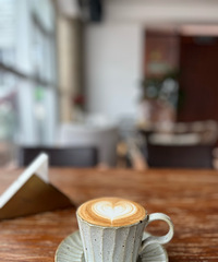 ���ݻ����˺����ѿ��ľ۾�