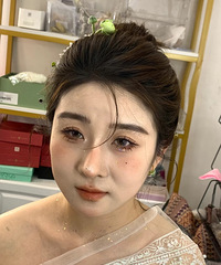 在西双版纳拍照,199和300的妆面,你们感觉值不值?