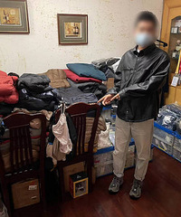 优衣库高管偷800件服装网上打折卖