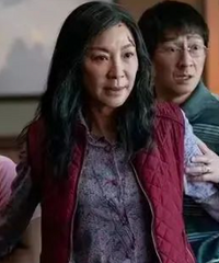 这条大女主的路,杨紫琼走了40年