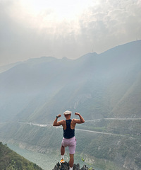 一个人也要好好生活:总有一座山想去攀登总有一个人愿意同行