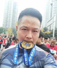 46��175CM�����ڵĸ߼�����ʦ���飬����һֻ�ӷ�è