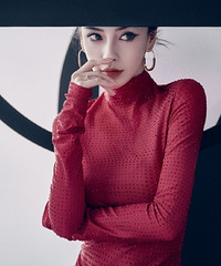 杨颖新加坡《ELLE》三月刊造型