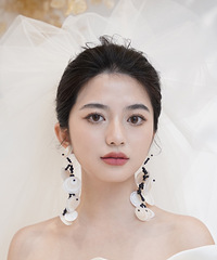 超级喜欢的婚纱试妆照