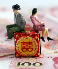 我爸妈不同意把彩礼给我,大闹以后无果,大家的彩礼都是给的谁?