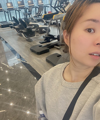 158/96胸大的健身穿搭分享