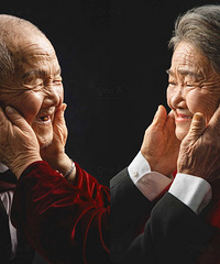 带家里老人去拍的第一次“写真”看到照片真的热泪盈眶!