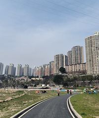 ��ʵ�ϰ�ס���ǿ��ԣ��ر��Ǻ�Ͽ·�����Ϸ�����һƬ