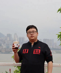 94年176CM的天秤座小哥征婚,从事通信行业It工作