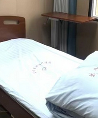 �����ͳ��еĻ��㸾��ҽԺ���������»���ҽ��ı��