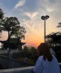 96��160CM�Ļ�ױʦ�������飬ϣ���Է�32������