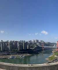 关键词:旋转楼梯,顶楼花园,江景