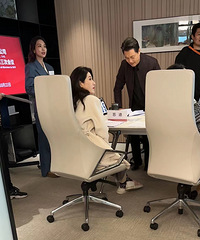 ����ͺ����ڹ⻷��Ϸ