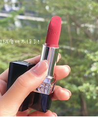 �����ǣ���������һ�������Ŀں�ɫ����