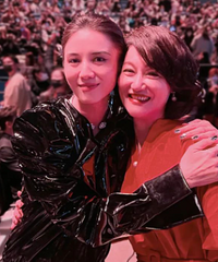 �μ���ֱŮ��ȴ��Ҫװ����