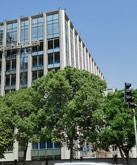 ��ѧ�ǻ�Ϫ����԰������Ҫ�������칫¥��