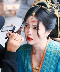 �����½�����Ƭ��������ױ