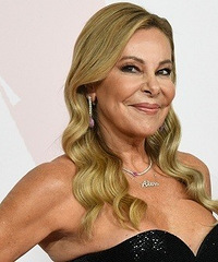 ������Ů���ù������Ӿ��Ӵ������ޣ��˾��������ɺ���������